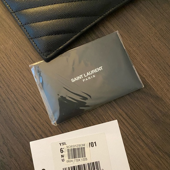 Saint Laurent Sleek Black Box - Picture 6 of 9